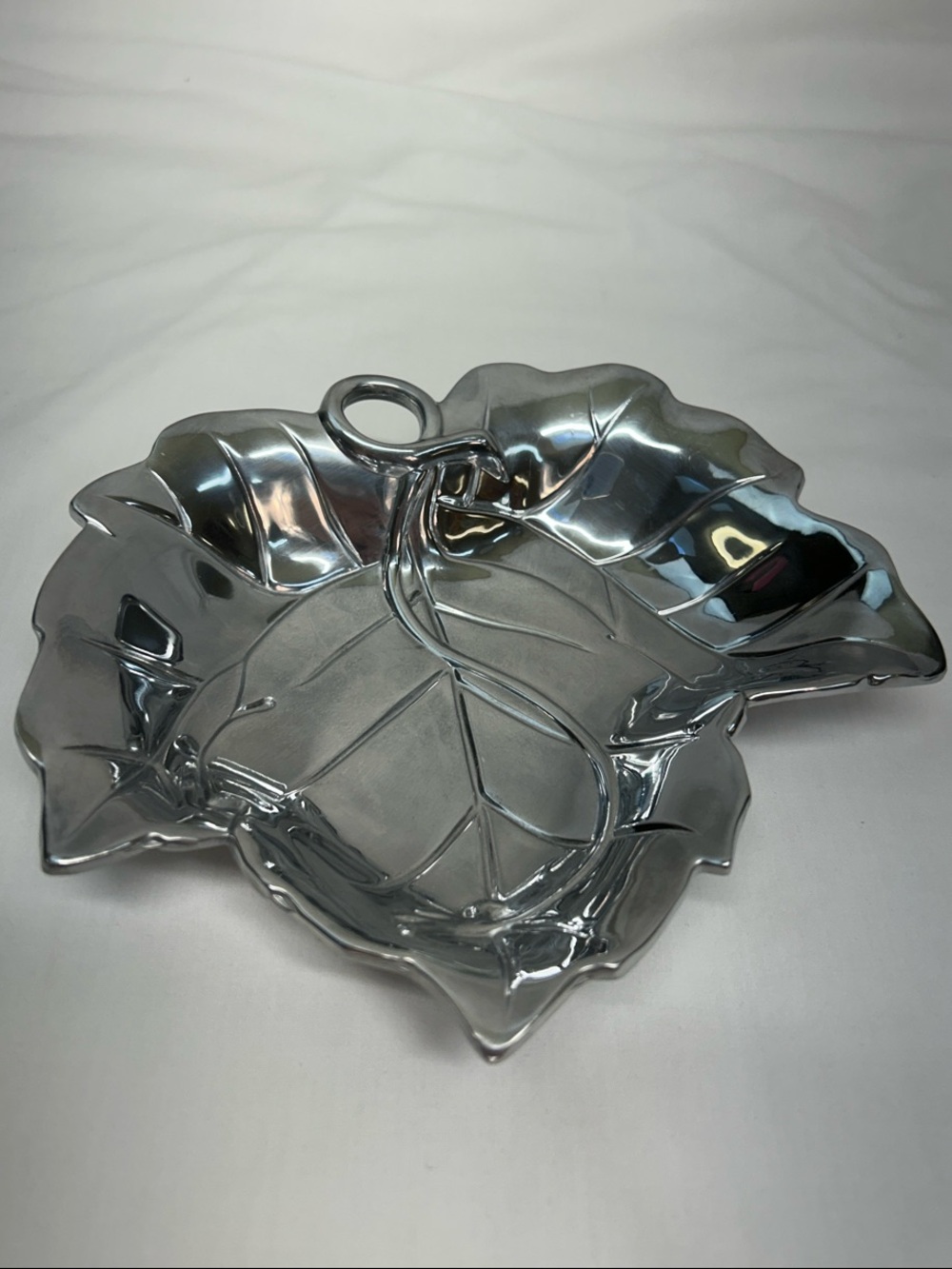 Fitz And Floyd Leaf-Shaped Metal Serveware Snack Tray Bowl Candy Dish Trinket